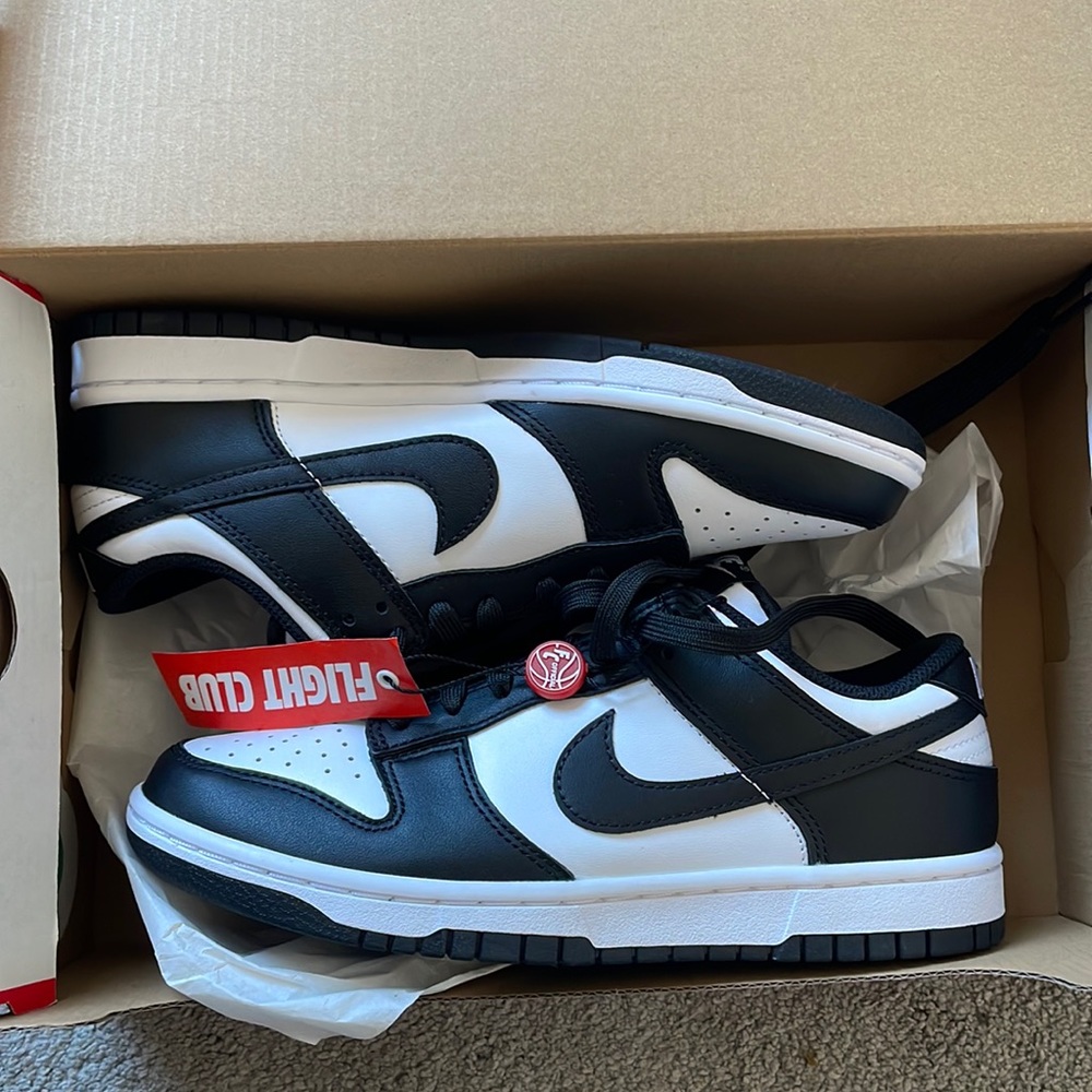 Womens Dunk Low Black and White